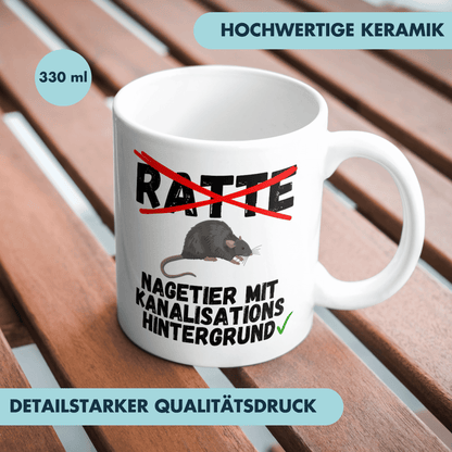 Ratte Nagetier mit Kanalisationshintergrund Kaffee Tasse