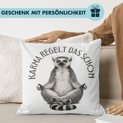 Karma Regelt Das Schon Lemur Deko Kissen